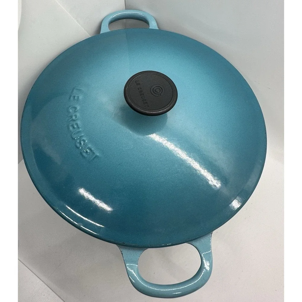 Le Creuset authentic le